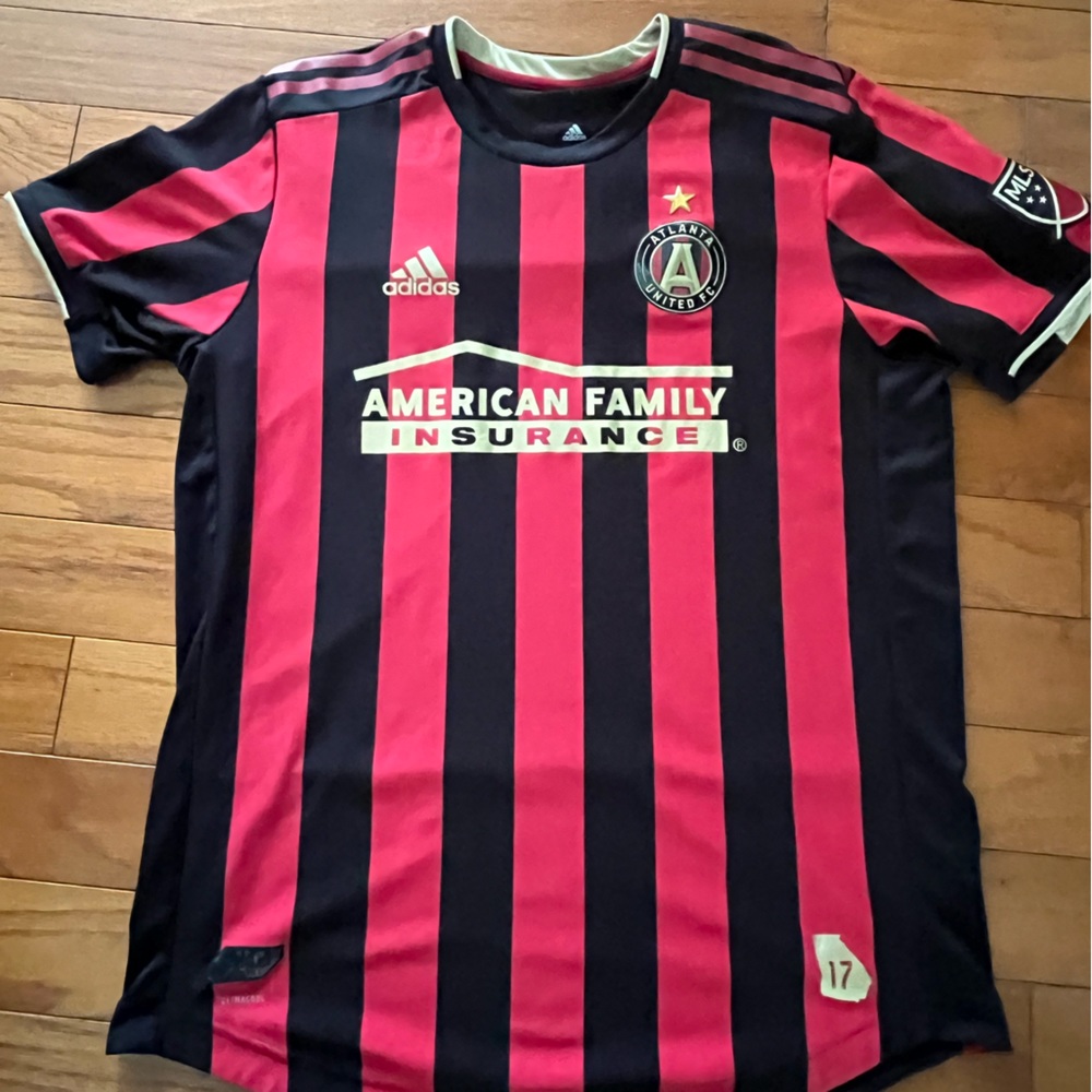 Size large Atlanta united jersey soccer futbol